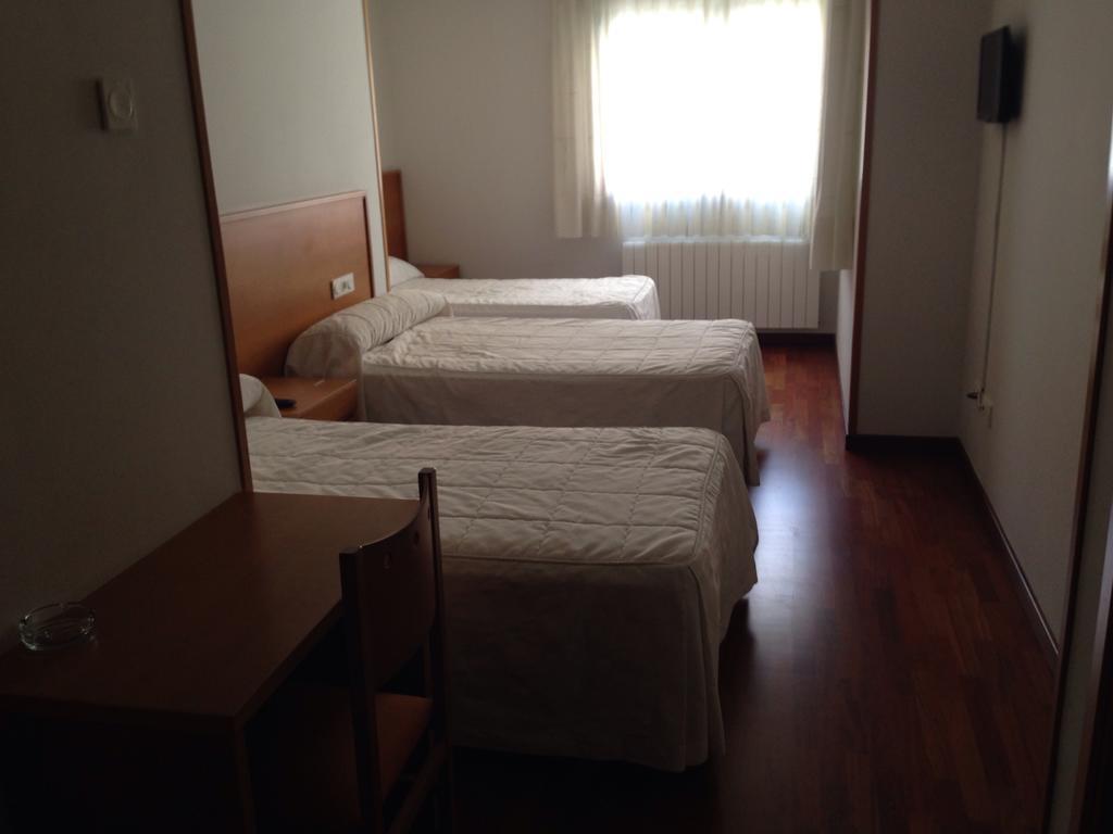 Hostal El Poligono Zamora Rum bild