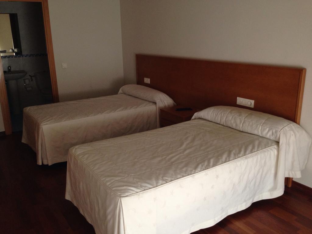 Hostal El Poligono Zamora Rum bild