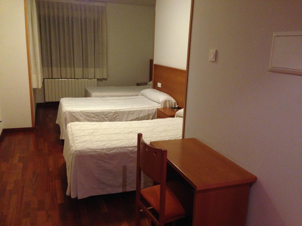 Hostal El Poligono Zamora Rum bild
