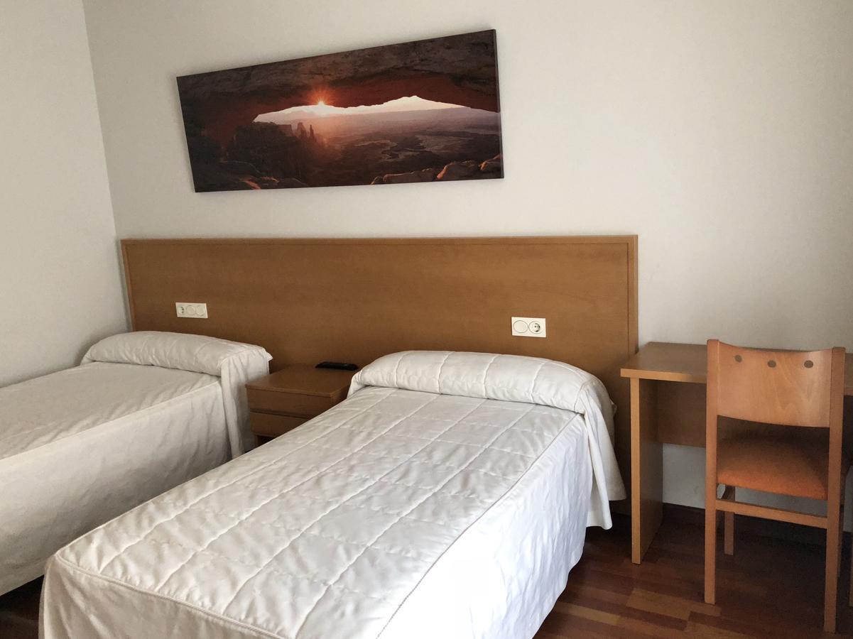 Hostal El Poligono Zamora Exteriör bild